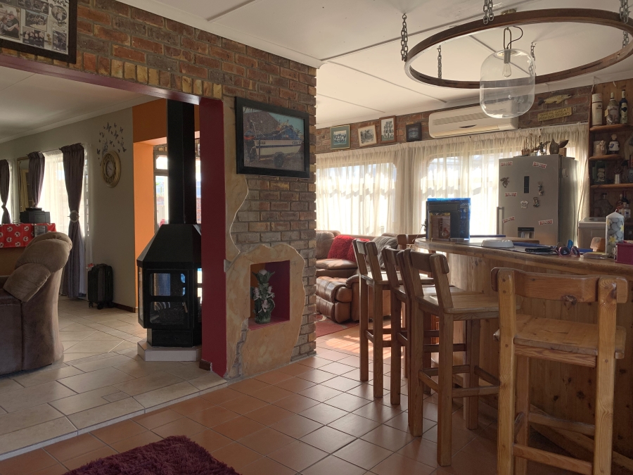 4 Bedroom Property for Sale in Wavecrest Eastern Cape